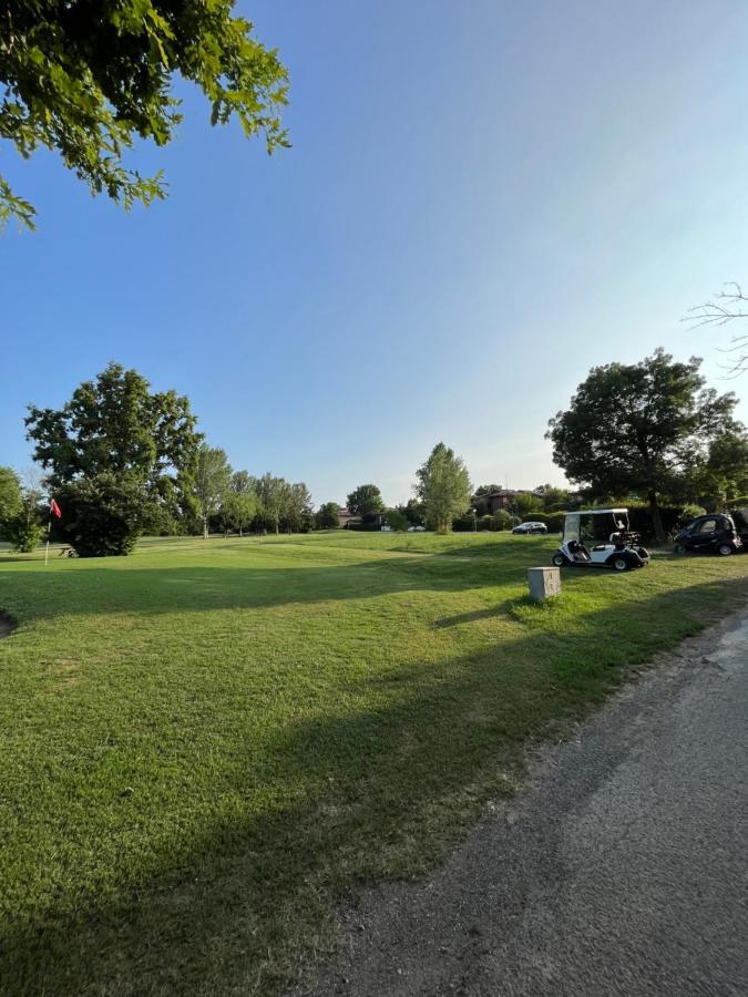 Villa Sofia, Golf Club Formigine Colombaro  ภายนอก รูปภาพ