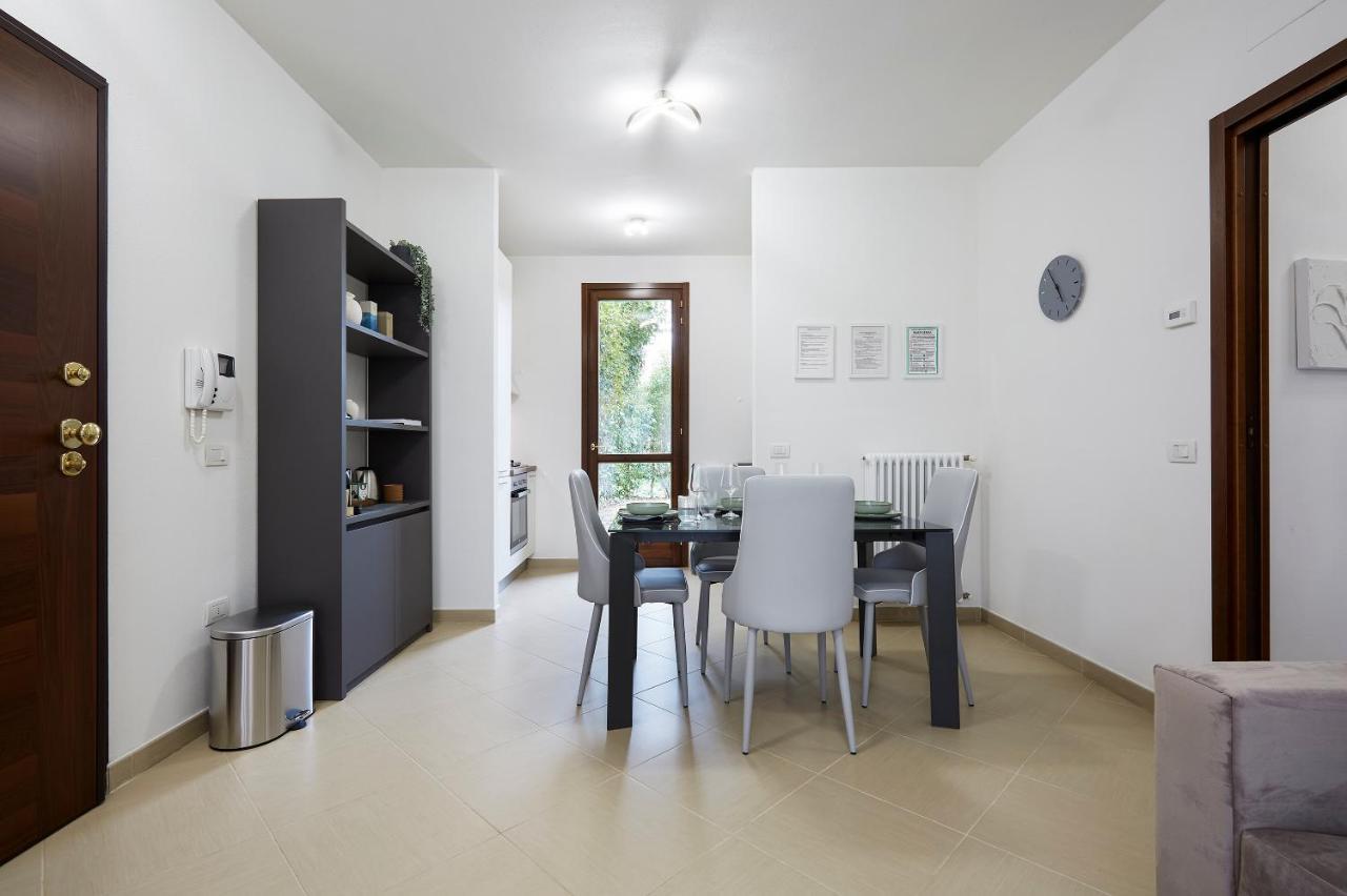 Villa Sofia, Golf Club Formigine Colombaro  ภายนอก รูปภาพ